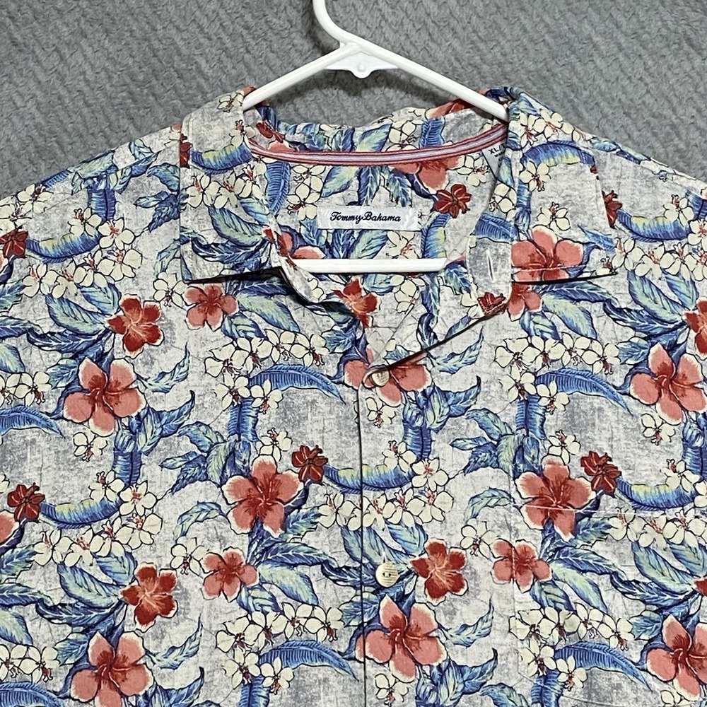 Tommy Bahama Mens Shirt Sz XL Hawaiian Short Sleeve Floral Button 70% Silk